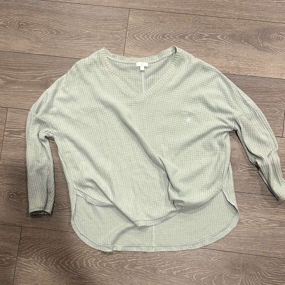 C Women's V-Neck Waffle Knit Blouse - Light Gray